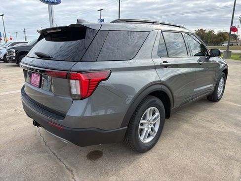 New 2026 Ford Explorer Active w/ Active Comfort Package image 7