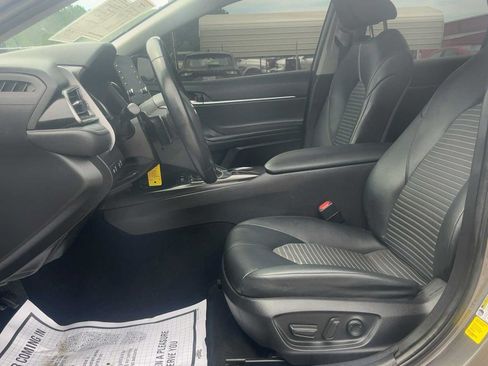 Used 2023 Toyota Camry SE FWD image 30
