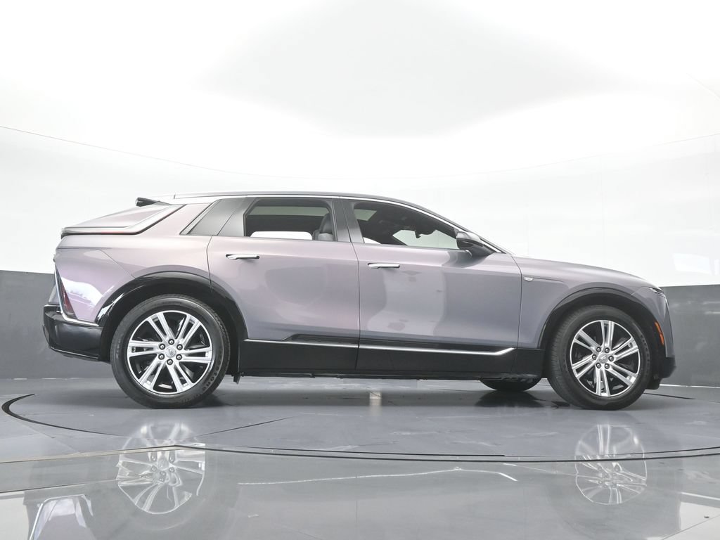 Used 2024 Cadillac Lyriq Tech RWD image 76