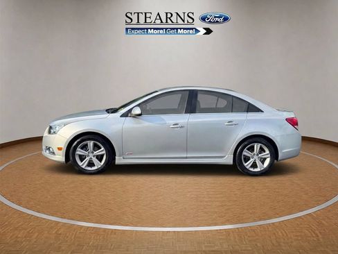 Used 2014 Chevrolet Cruze LT w/ Enhanced Safety Package FWD image 3