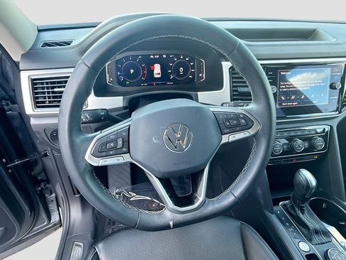Used 2023 Volkswagen Atlas SEL AWD/4WD image 39