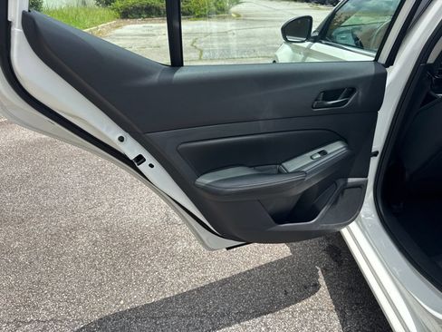 Used 2025 Nissan Altima 2.5 SV FWD image 21