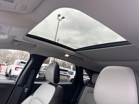 Used 2025 Ford Escape Platinum image 26