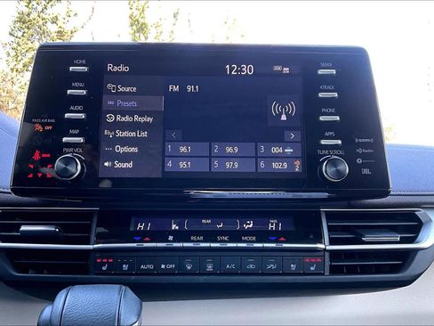 Certified 2021 Toyota Sienna Platinum image 67