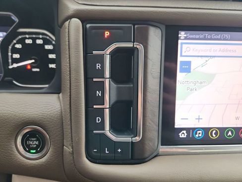 Used 2021 GMC Yukon XL Denali RWD image 16