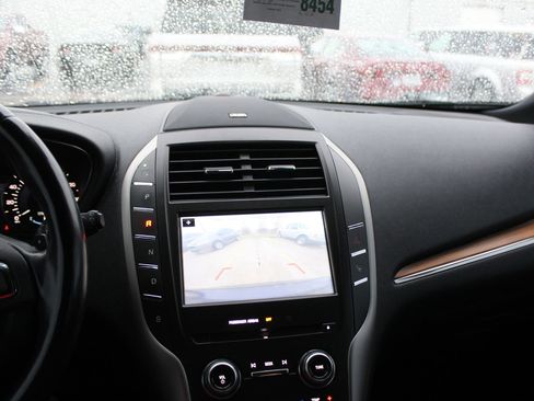 Used 2016 Lincoln MKC Reserve image 10