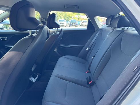 Used 2026 Kia K4 FWD image 24