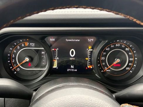 Used 2024 Jeep Gladiator Mojave image 15