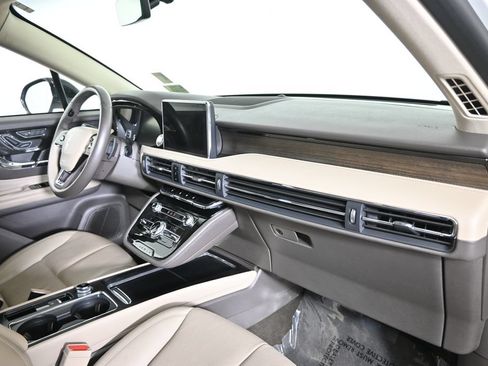 Used 2022 Lincoln Corsair Reserve w/ Elements Package AWD/4WD image 14