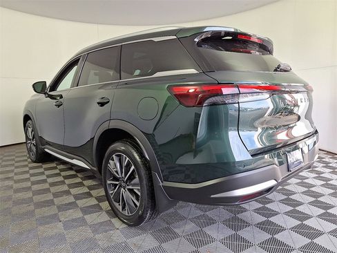 New 2026 INFINITI QX60 Luxe image 9