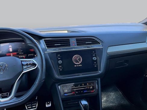 Used 2024 Volkswagen Tiguan SE R-Line w/ MDO Package, Three-Row FWD image 7