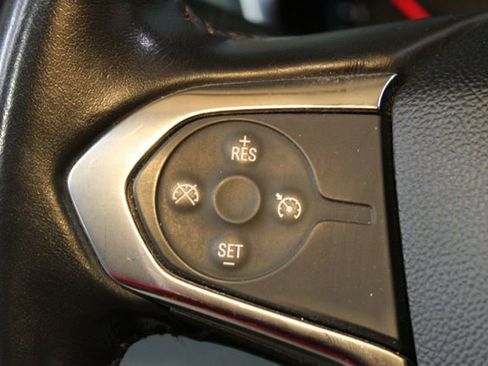 Used 2019 Chevrolet Traverse LT image 23