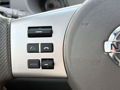 Used 2018 Nissan Frontier SV image 17