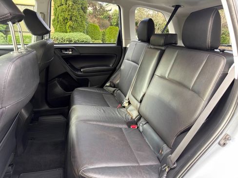 Used 2014 Subaru Forester 2.5i Limited image 23