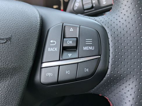 Used 2025 Ford Escape ST-Line image 24