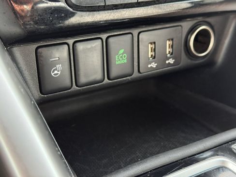 Used 2024 Mitsubishi Eclipse Cross SEL AWD/4WD image 37