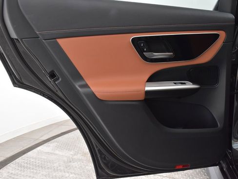 Used 2023 Mercedes-Benz GLC 300 4MATIC image 22