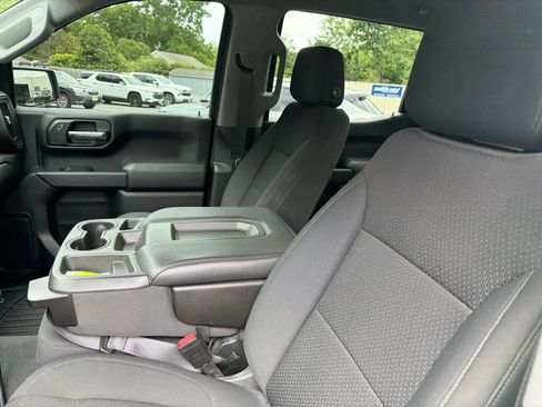 Used 2020 Chevrolet Silverado 1500 Custom Trail Boss w/ Custom Convenience Package AWD/4WD image 8