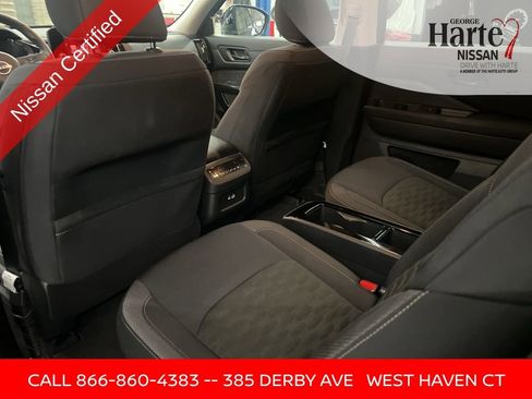 Certified 2025 Nissan Pathfinder SV w/ SV Premium Package image 31