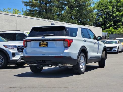 New 2026 Ford Explorer Active AWD/4WD image 4