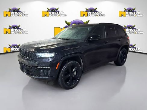 Used 2024 Jeep Grand Cherokee Limited w/ Luxury Tech Group II image 1