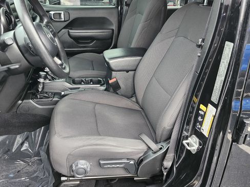 Used 2023 Jeep Wrangler Sport image 22