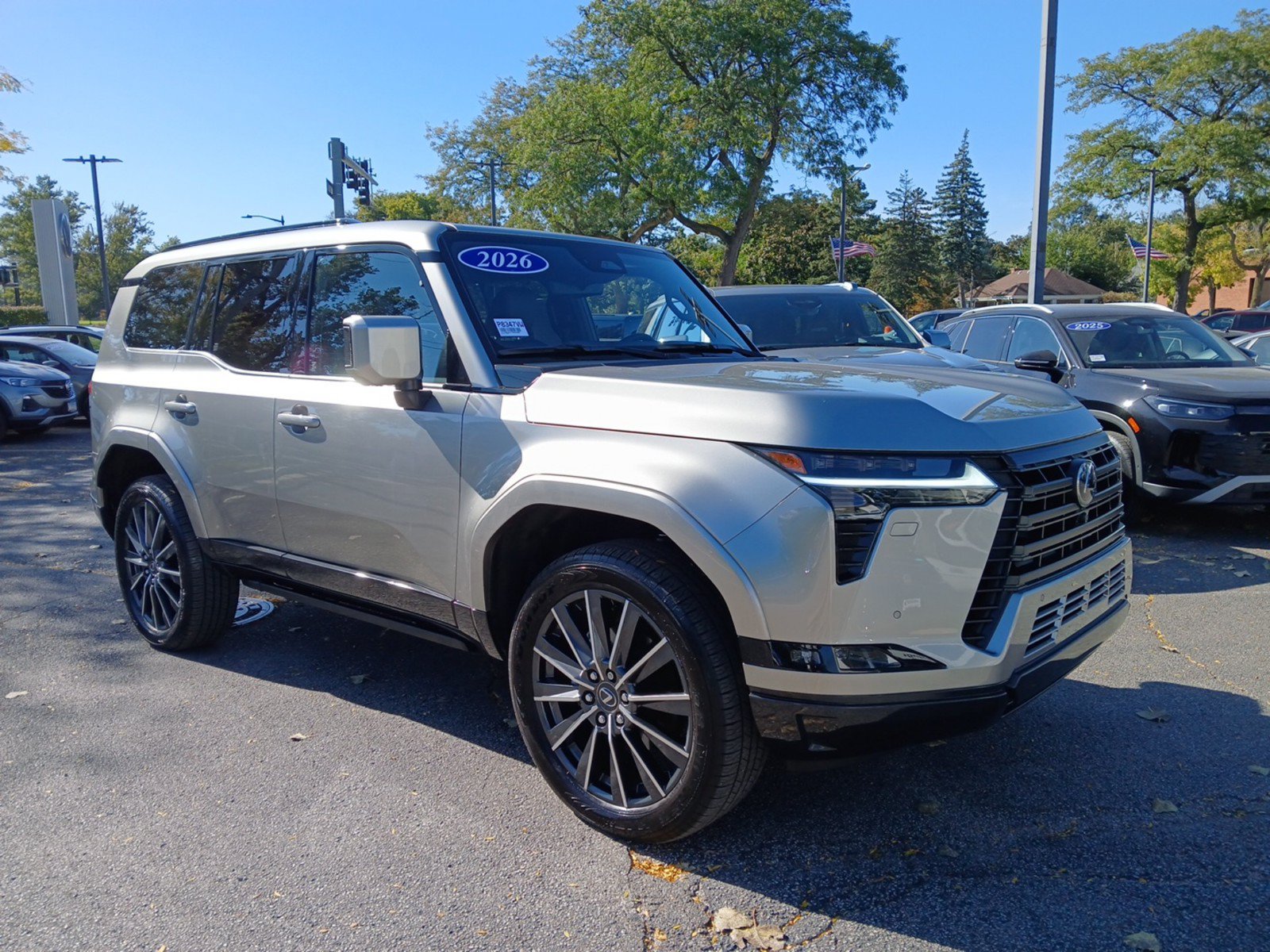 Used 2026 Lexus GX 550 w/ Accessory Package (2T) AWD/4WD image 2