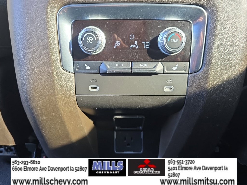 Used 2023 GMC Yukon XL SLT w/ SLT Premium Package AWD/4WD image 21