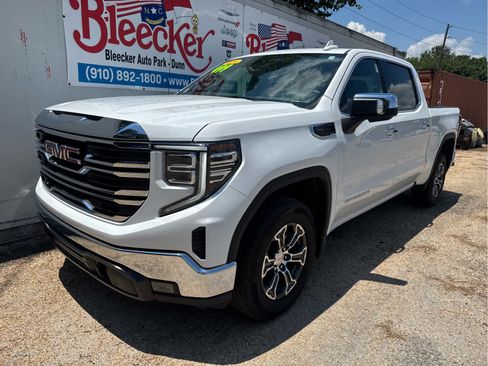 Used 2025 GMC Sierra 1500 SLT RWD image 6