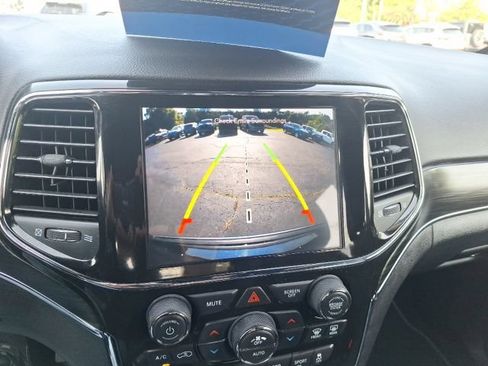 Used 2021 Jeep Grand Cherokee Limited w/ Quick Order Package 2GK 80th AWD/4WD image 23