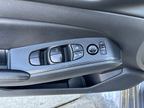 Used 2024 Nissan Altima 2.5 SV image 21