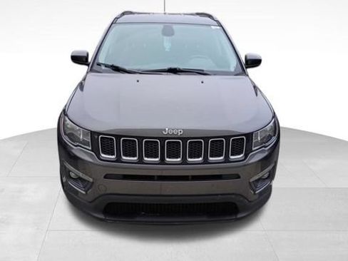 Used 2020 Jeep Compass Latitude w/ Popular Equipment Group FWD image 1