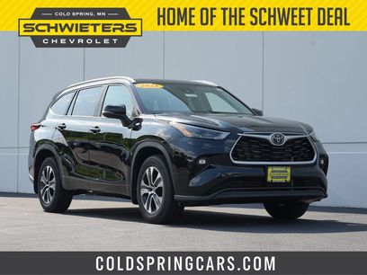 Used 2023 Toyota Highlander XLE