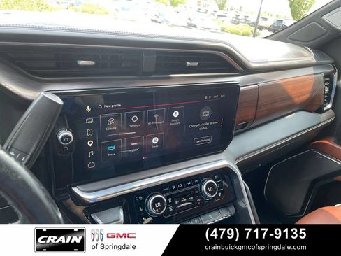 Used 2024 GMC Sierra 2500 Denali Ultimate AWD/4WD image 16