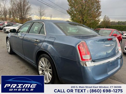 Used 2011 Chrysler 300 Limited image 4