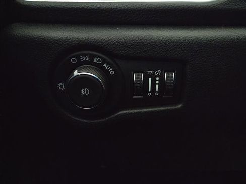 New 2026 Chrysler Pacifica Limited w/ S Appearance Package image 25