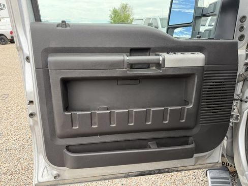 Used 2014 Ford F350 Lariat w/ Lariat Chrome Package AWD/4WD image 28