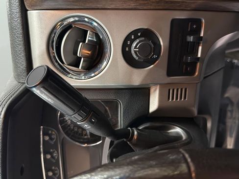 Used 2013 Ford F150 Lariat w/ Mid Equipment Group image 20