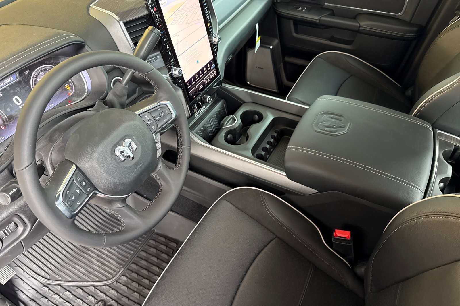 New 2026 RAM 3500 Laramie AWD/4WD image 11