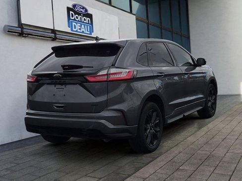 Used 2022 Ford Edge SE w/ Black Appearance Package AWD/4WD image 3