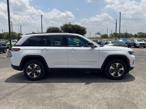 Used 2024 Jeep Grand Cherokee Limited 4xe AWD/4WD image 3