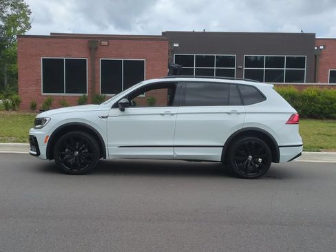 Used 2021 Volkswagen Tiguan SE AWD/4WD image 10