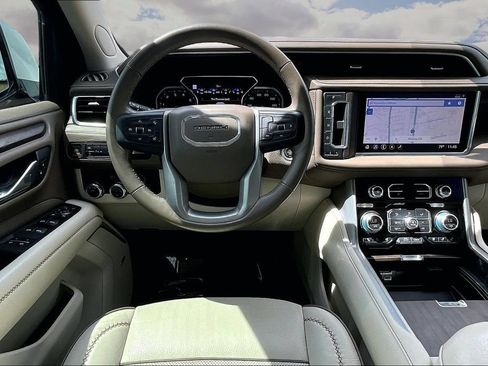 Used 2021 GMC Yukon Denali RWD image 8