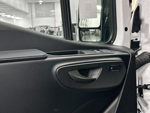 Used 2026 Mercedes-Benz Sprinter 2500 image 18