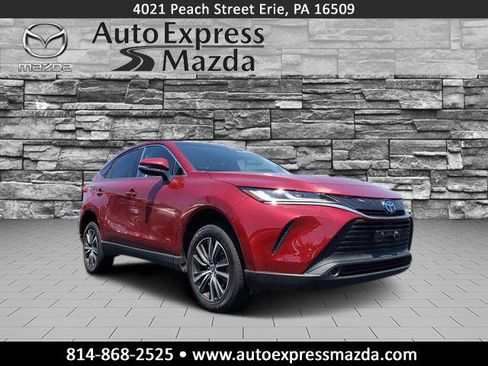 Used 2024 Toyota Venza LE AWD/4WD image 1