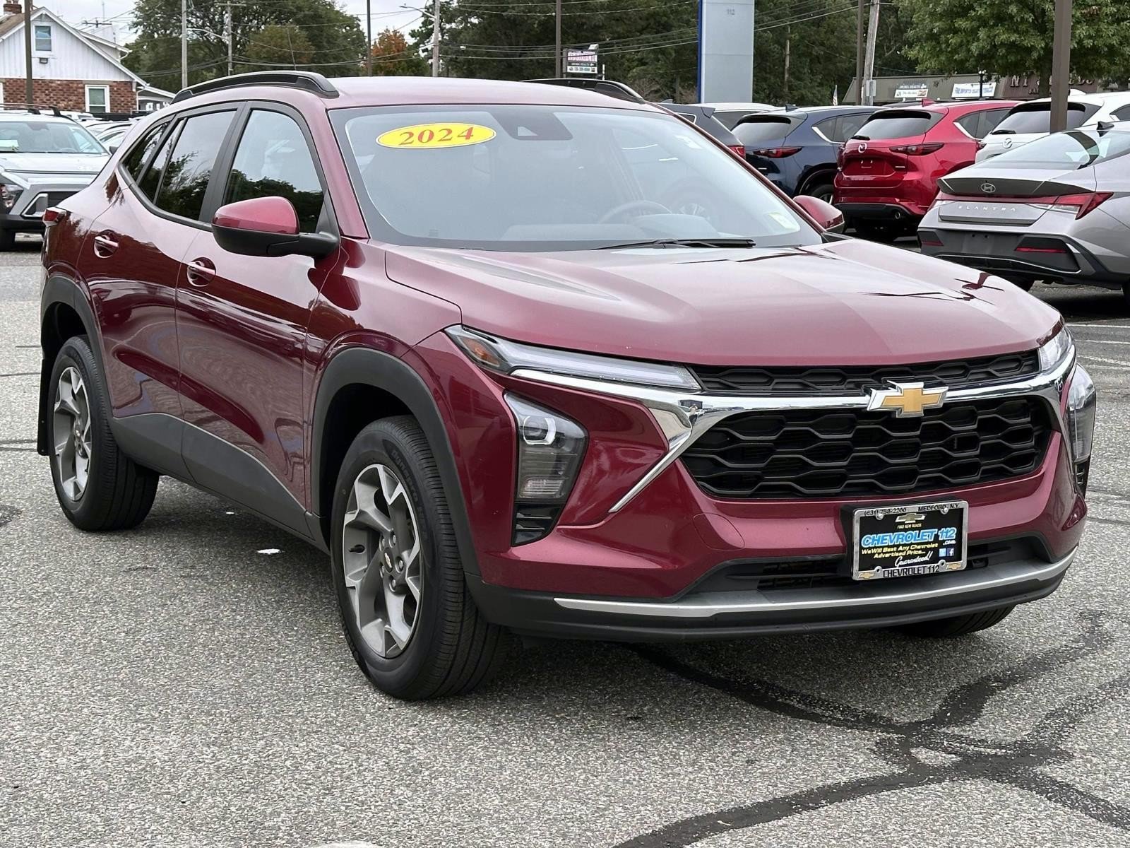 Used 2024 Chevrolet Trax LT w/ Driver Confidence Package FWD image 5