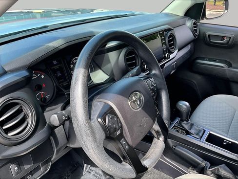Used 2021 Toyota Tacoma SR AWD/4WD image 17