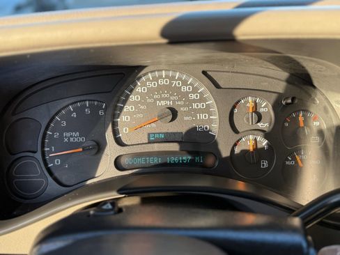 Used 2005 GMC Sierra 1500 SLT w/ Light Duty Power Package image 35