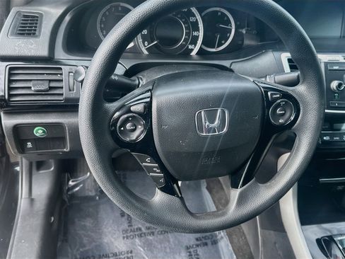 Used 2017 Honda Accord LX image 17