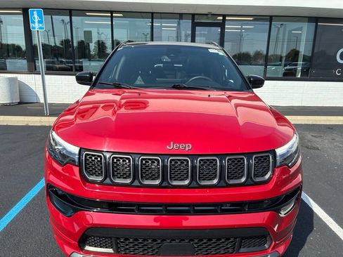 Used 2023 Jeep Compass High Altitude AWD/4WD image 2